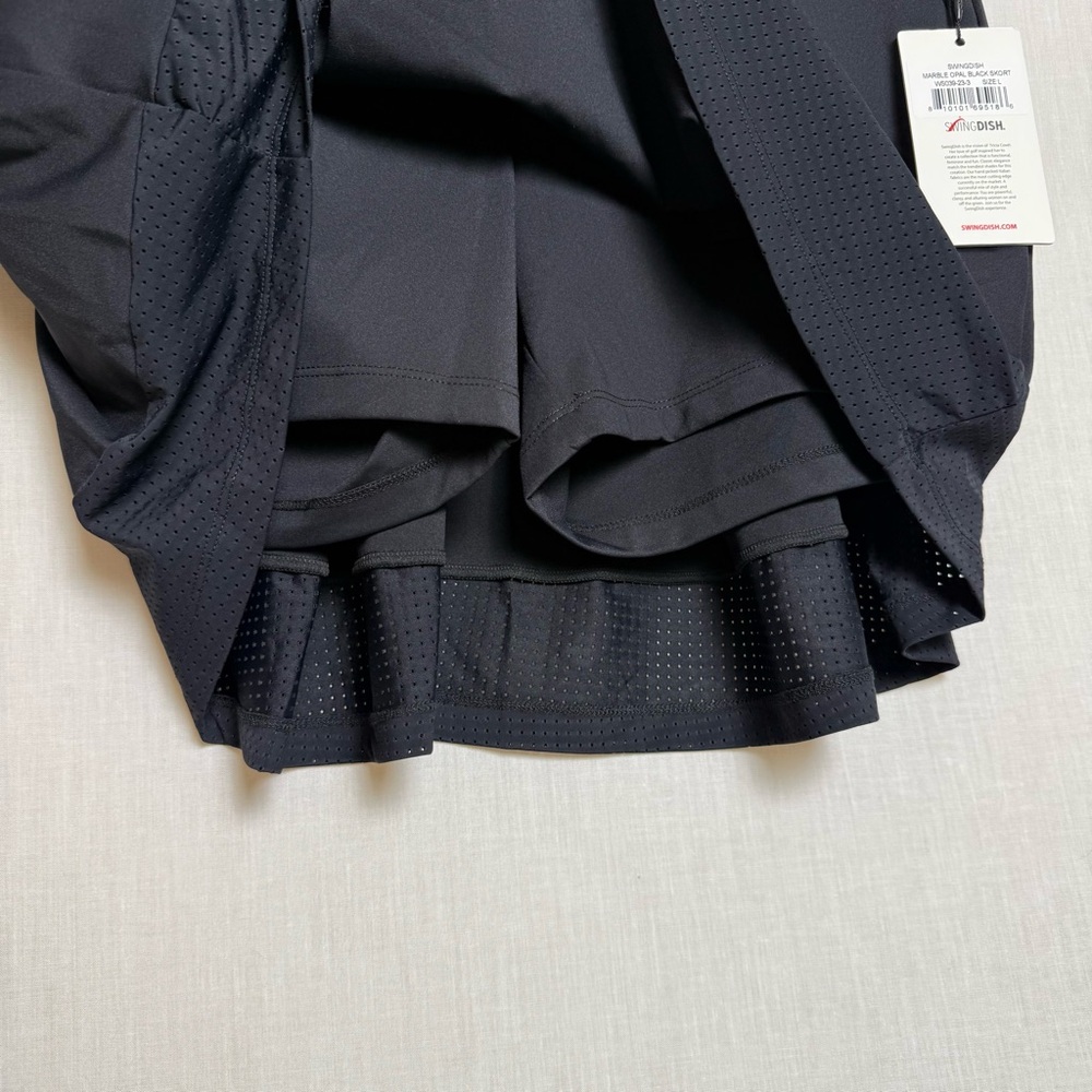 SwingDish Marble Opal Black Golf Skort Womens Large Athletic Skirt Skort NWT - Picture 7 of 12